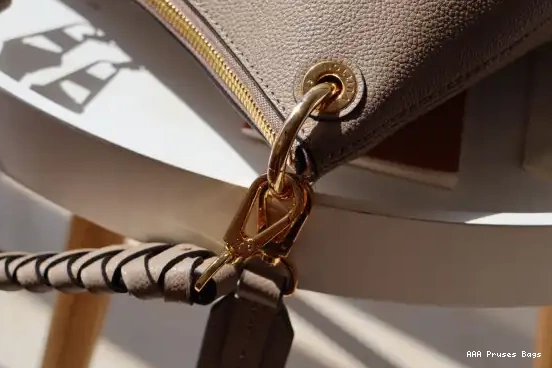 AAA Pruses Bags HOBO LOUIS VUITTON MAIDA 0526